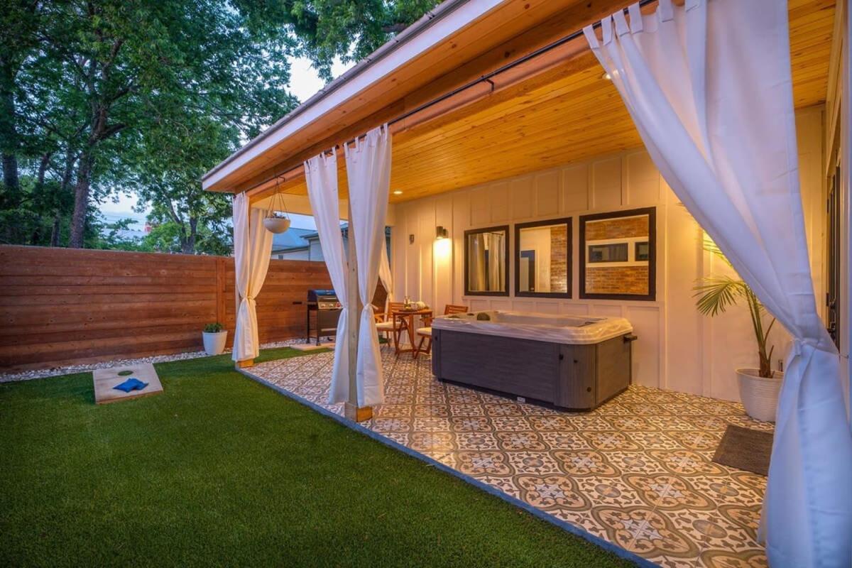 Petit Paradis Studio With Hot Tub Fredericksburg Exterior photo